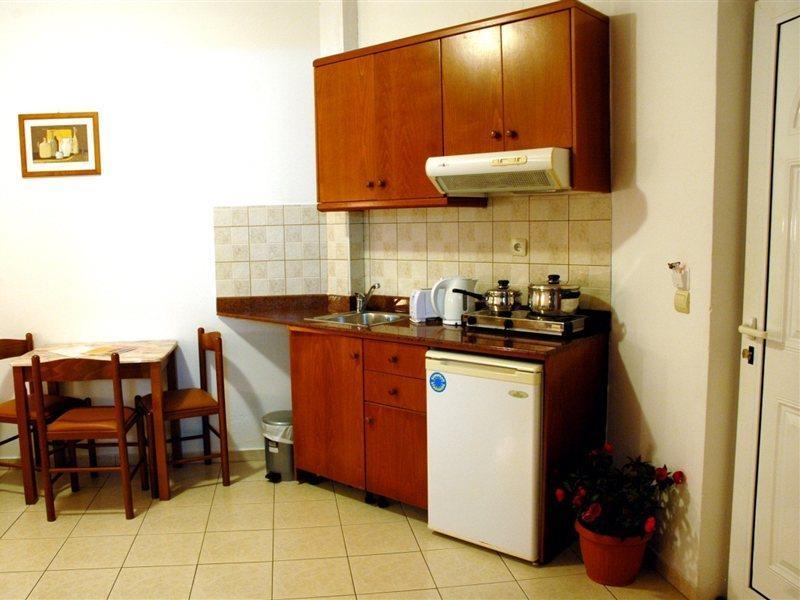 Danelis Studios & Apartments Malia Eksteriør bilde